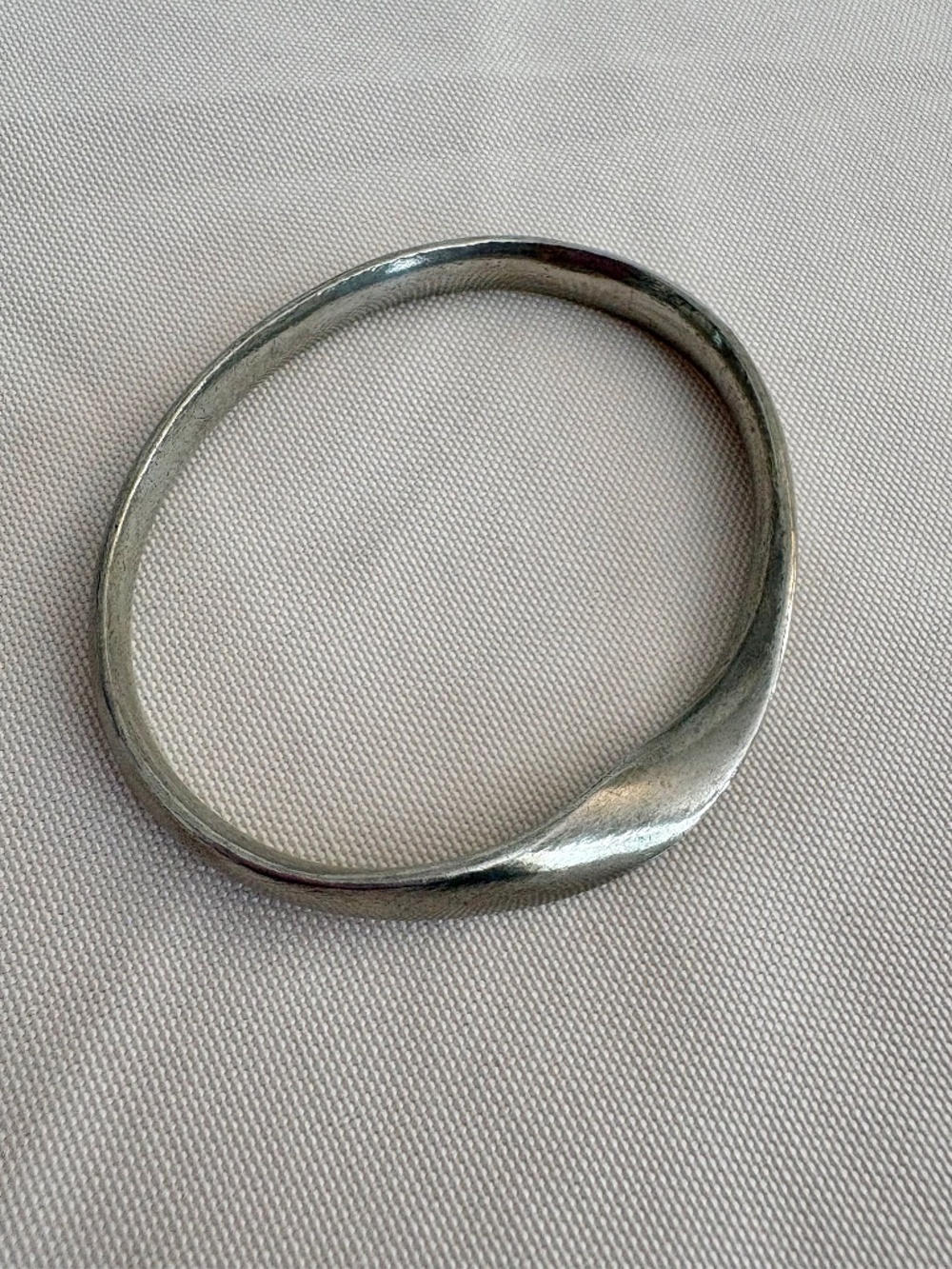VTG Pewter Mobius Twist Bangle Modernist Bracelet Minimalist Sculptural Slip On